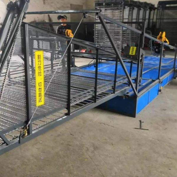 定制款河道水草收割打撈機(jī)船